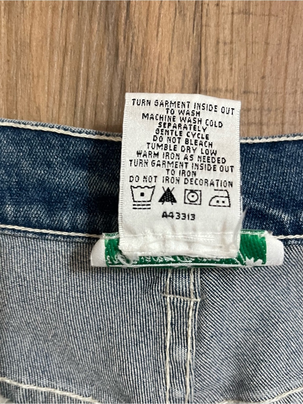 Vintage The Quacker Factory Embroidered Palm Tree Blue Jeans Womens Sz 8 Cropped - Picture 6 of 12